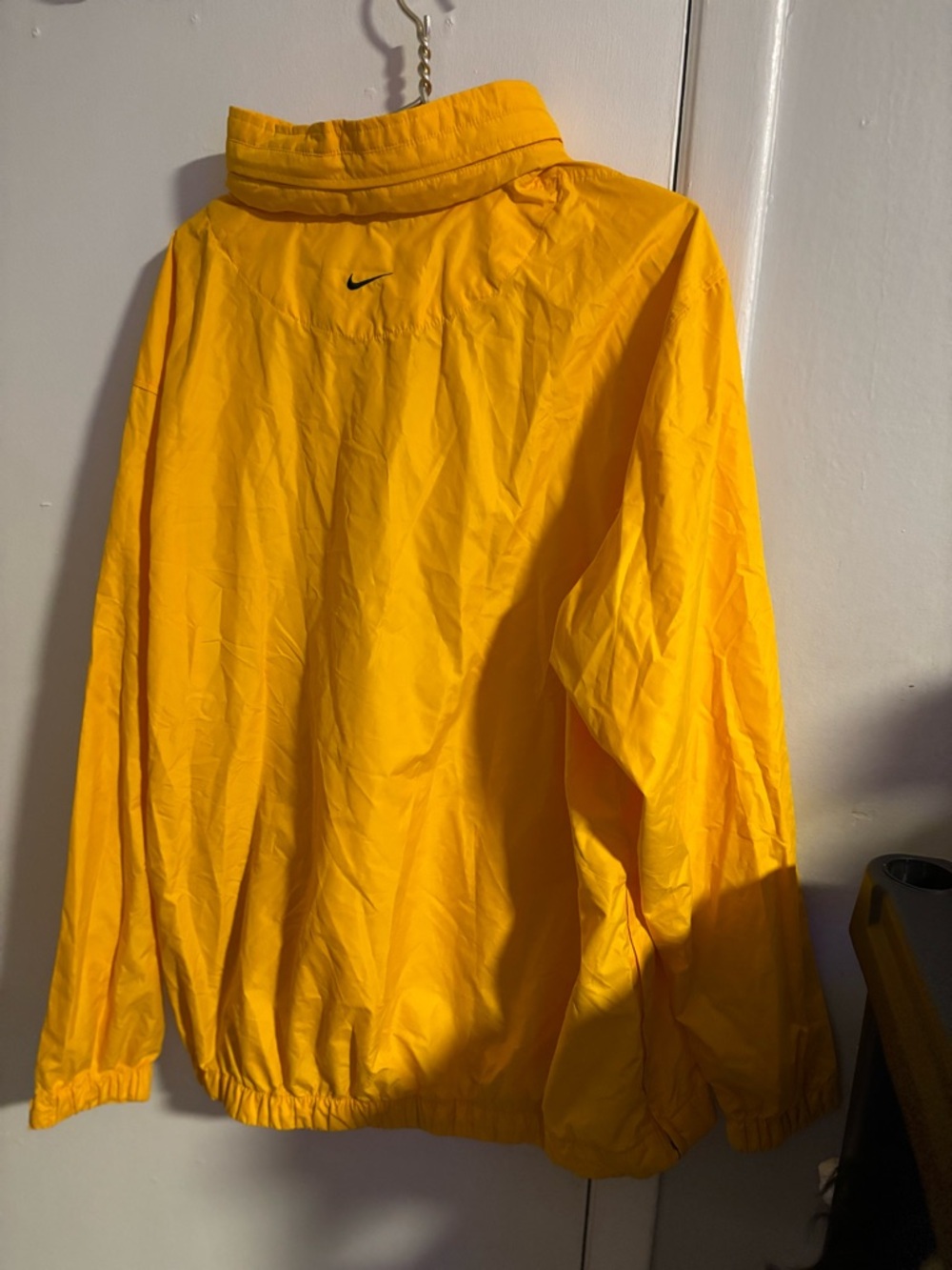 Nike Windbreaker Jacket Women’s XL Half Zip Anorak Lightweight Pullover
(944) - Picture 2 of 5